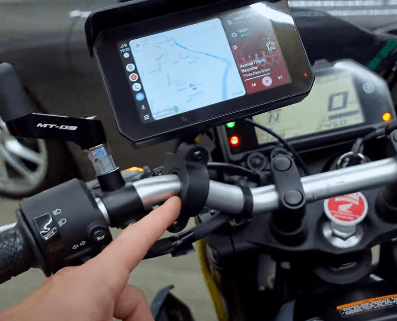 Carlilekit MT1 Motorcycle CarPlay - Carlikeit